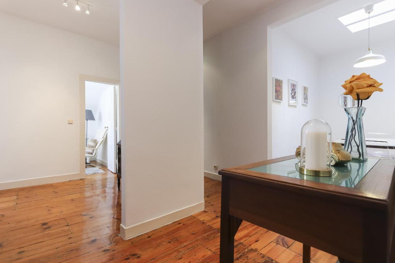 Chiado Views By Homing Apartment *